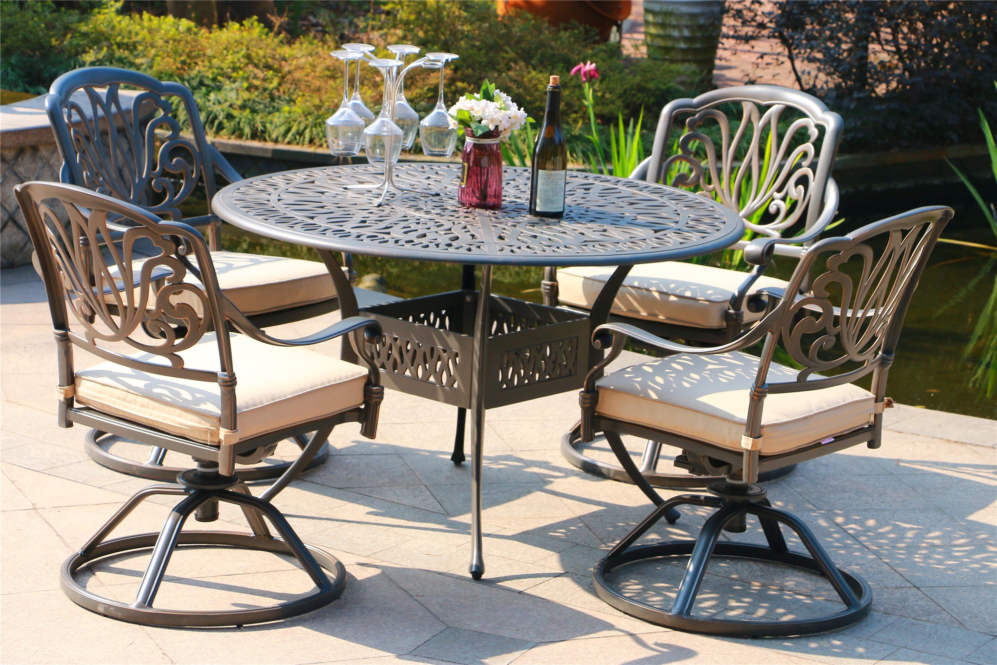 Round 4 - Person 48.03" Long Aluminum Dining Set with Sunbrella cushions--1