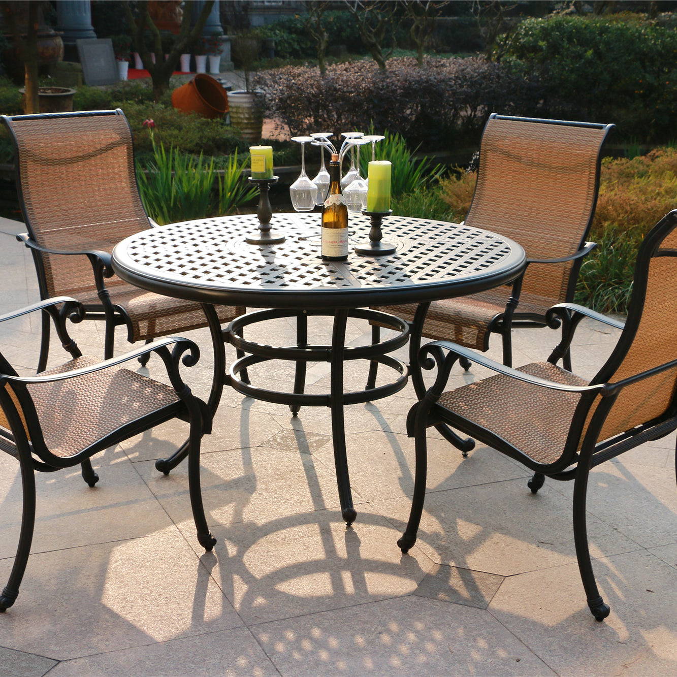 Round 4 - Person 51.9" Long Aluminum Dining Set--1