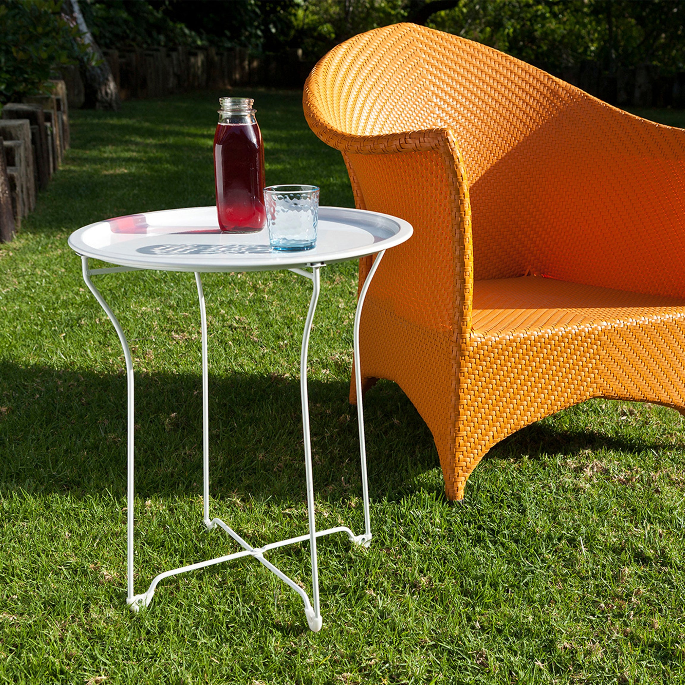 Round Metal Tray End Side Table, Removable Tray Outdoor & Indoor Drink, Snack, Coffee Table, Telephone Table White Set of 2--1