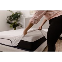 Cotton Loop Mattress Protector Queen--1