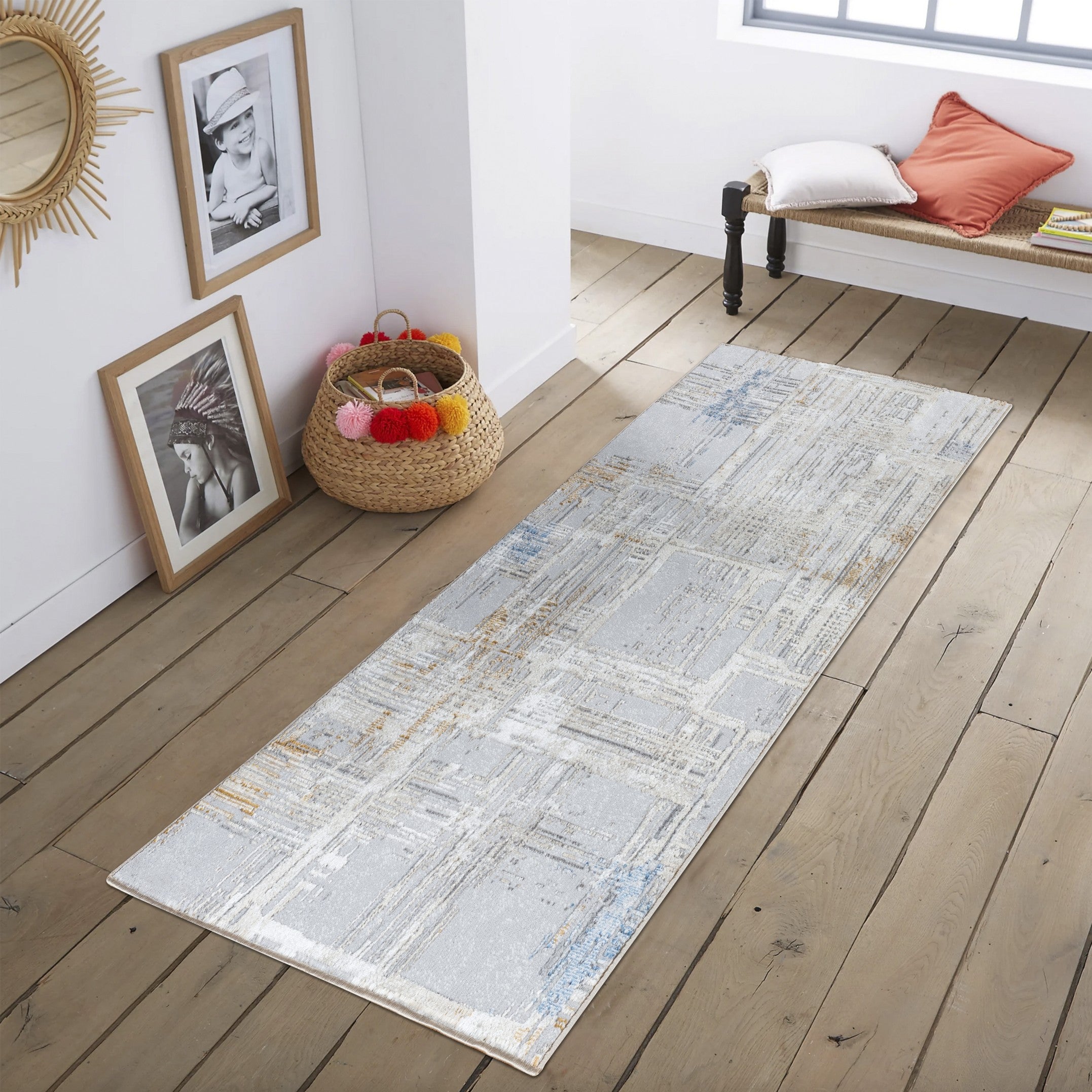 Textures GC_ART2006 Multi 2 ft. 7 in. x 7 ft. Area Rug--1