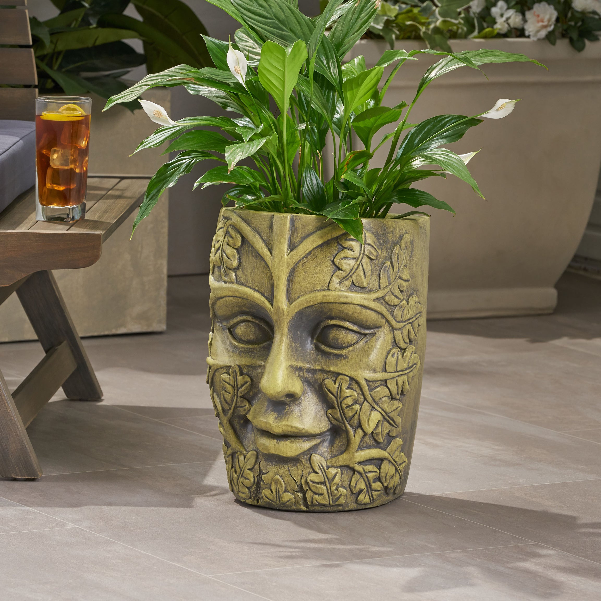 MGO GARDEN URN PLANTER--1