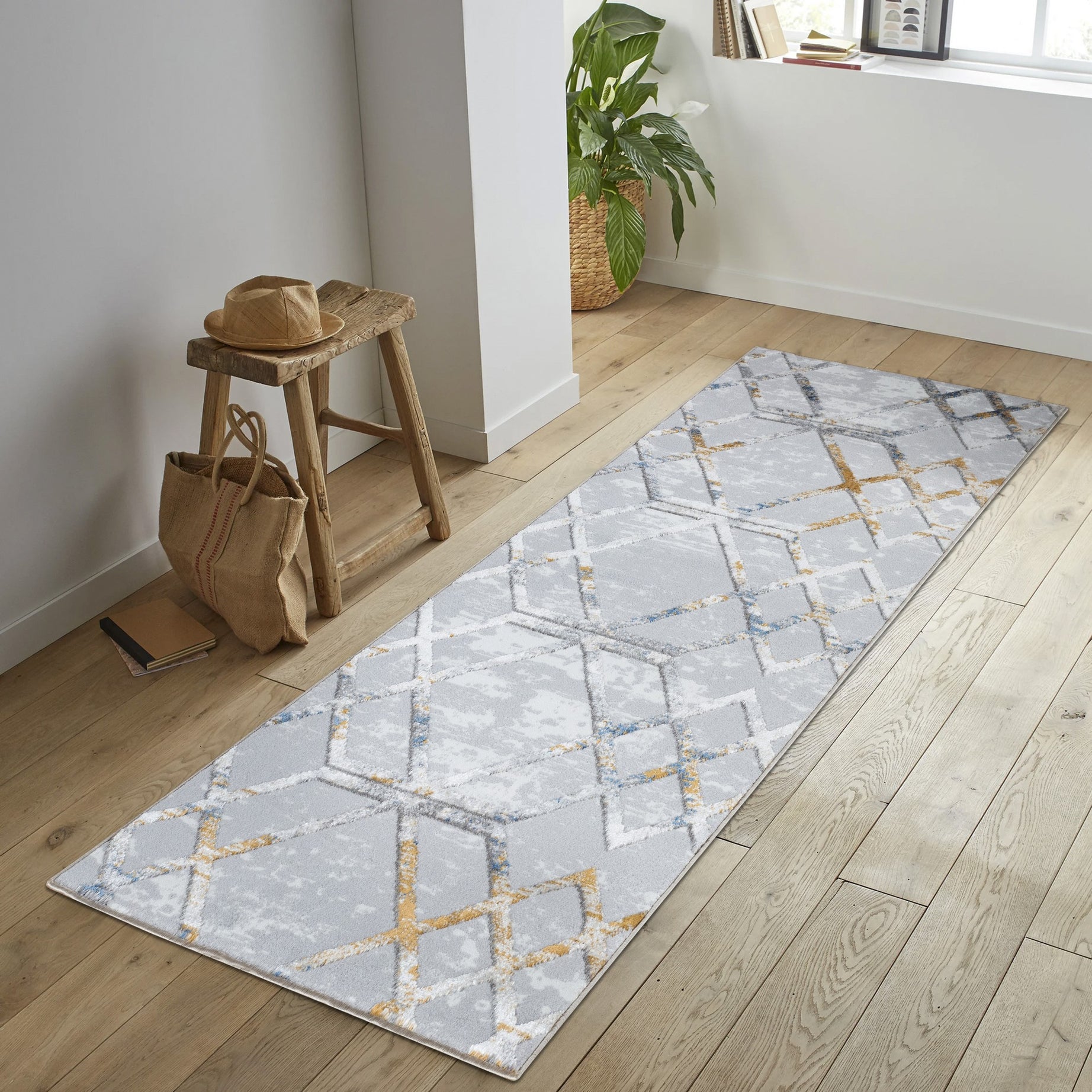 Nova GC_SOH9001 Multi 2 ft. 7 in. x 7 ft. Area Rug--1