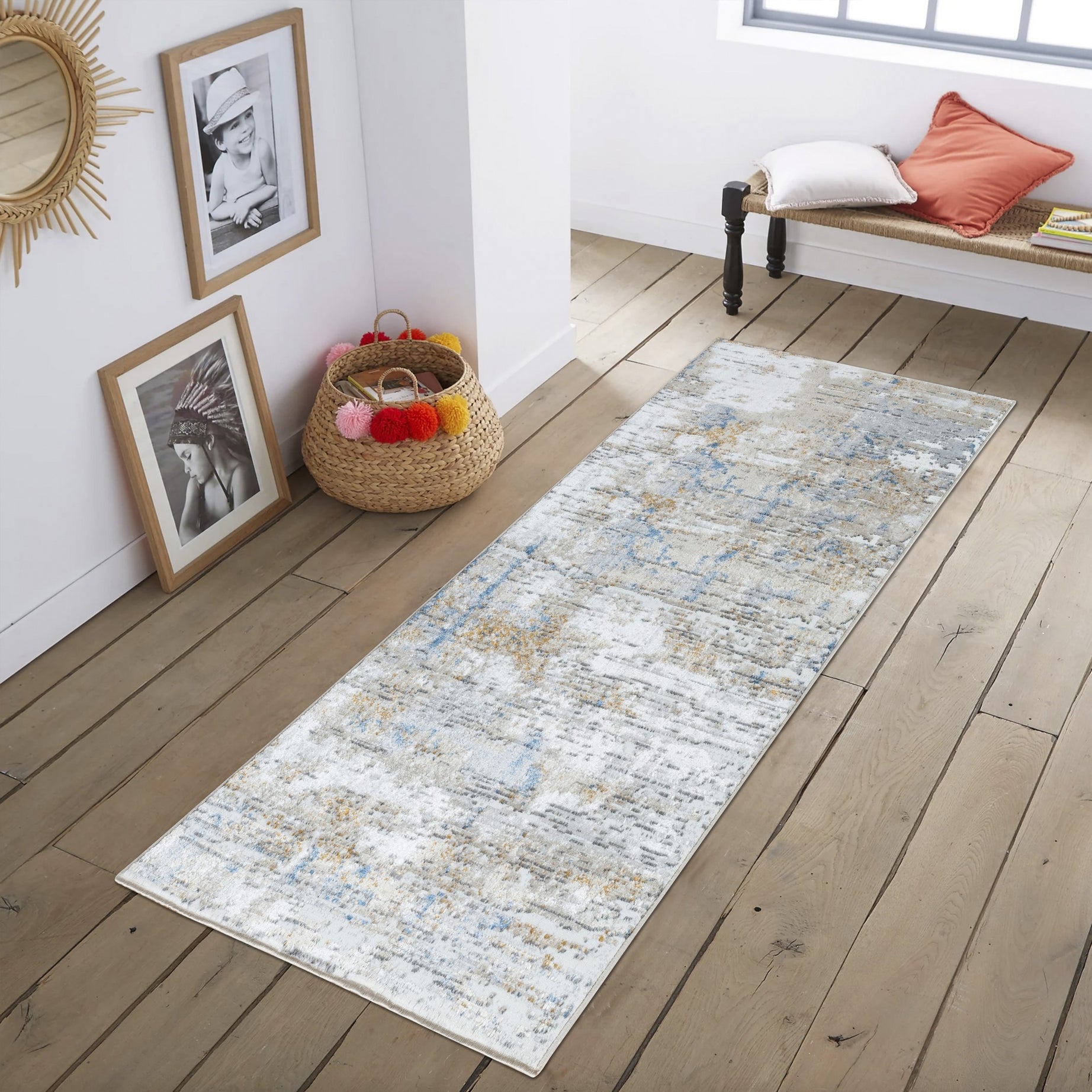 Textures GC_ART2005 Multi 2 ft. 7 in. x 7 ft. Area Rug--1