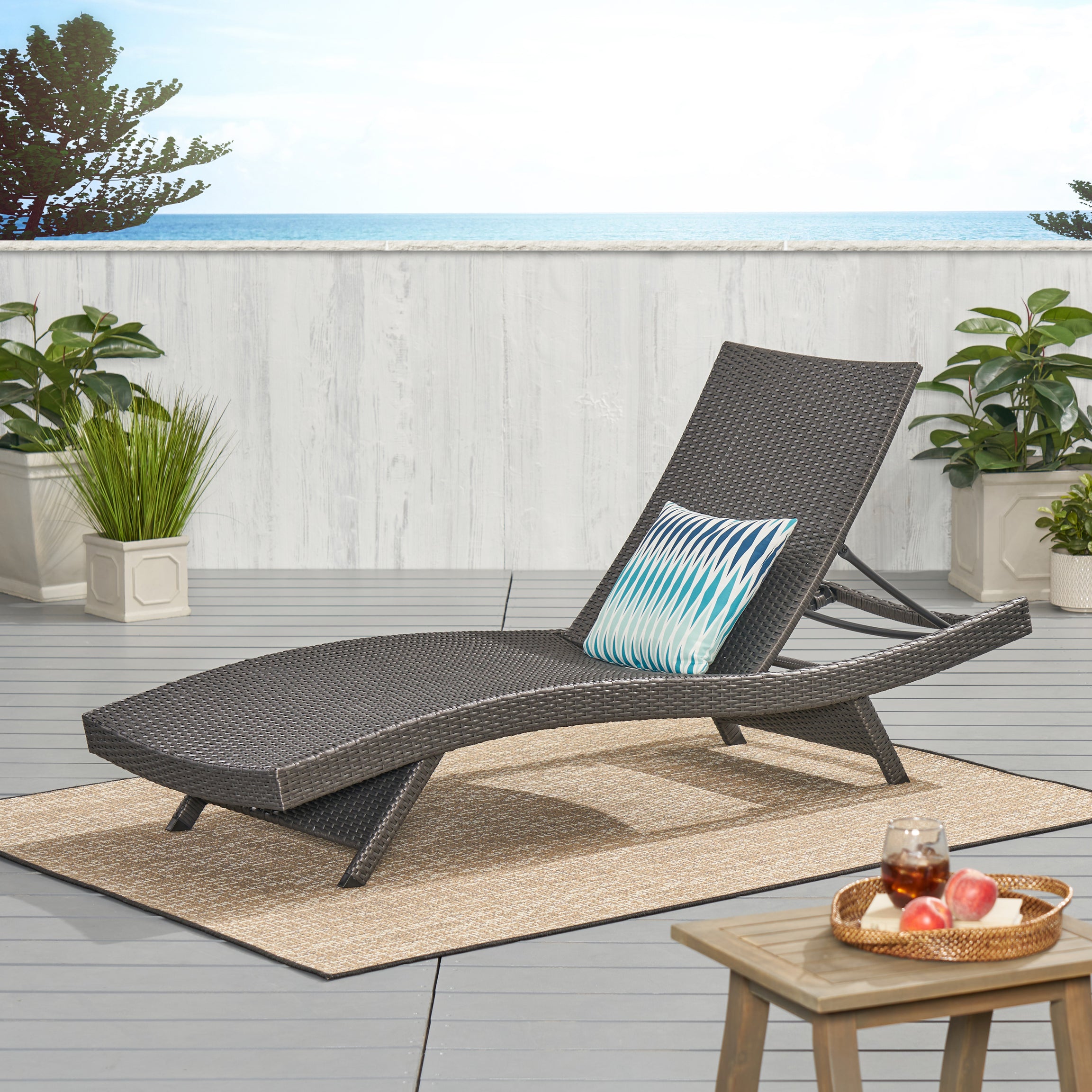 SALEM PE WICKER CHAISE LOUNGE--1