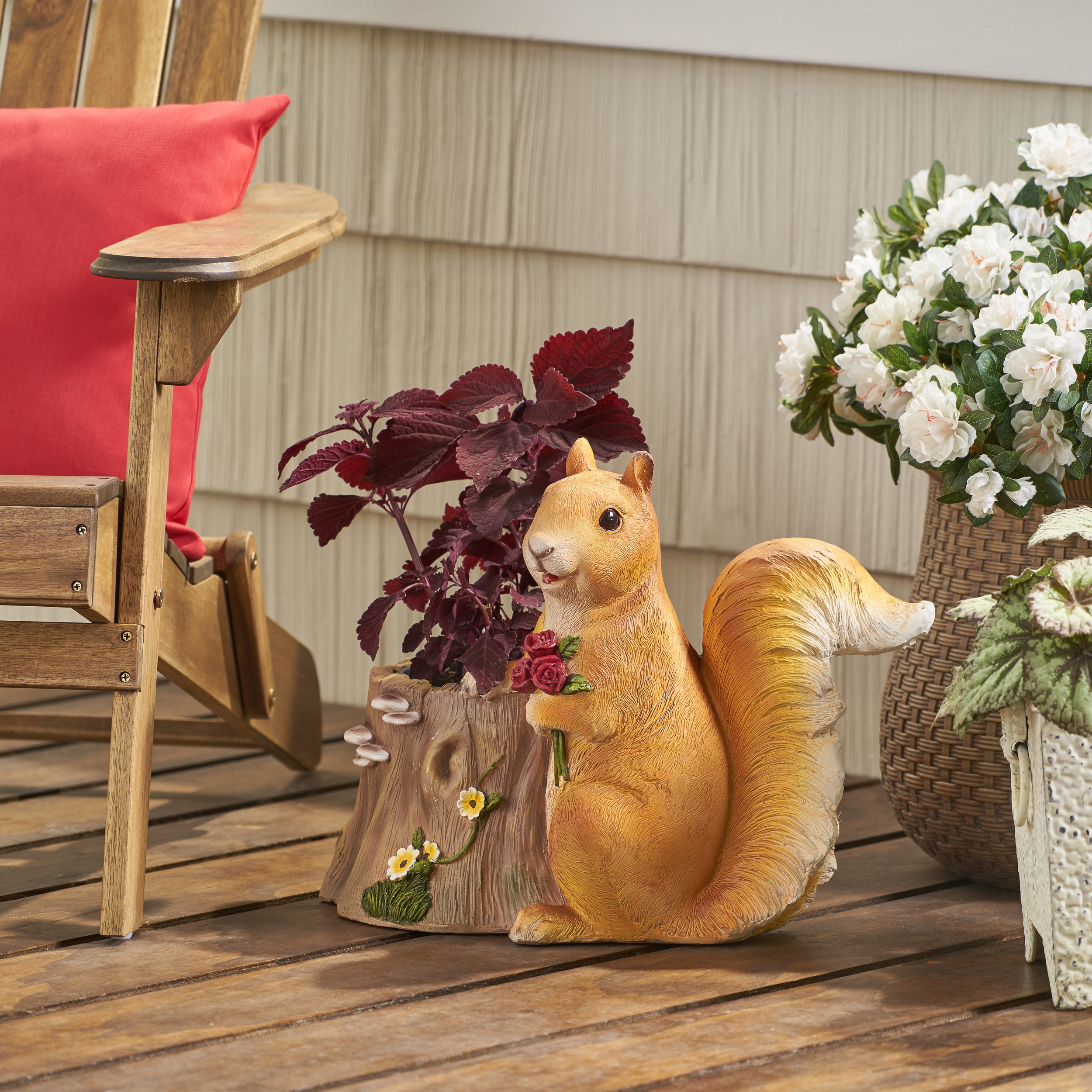 MGO SQUIRREL  PLANTER--1